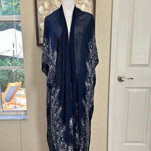 Gypsy & Gold Navy & White Mandala Duster